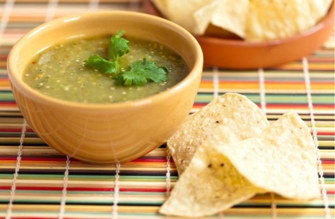 Salsa de tomatillo | Greater Chicago Food Depository